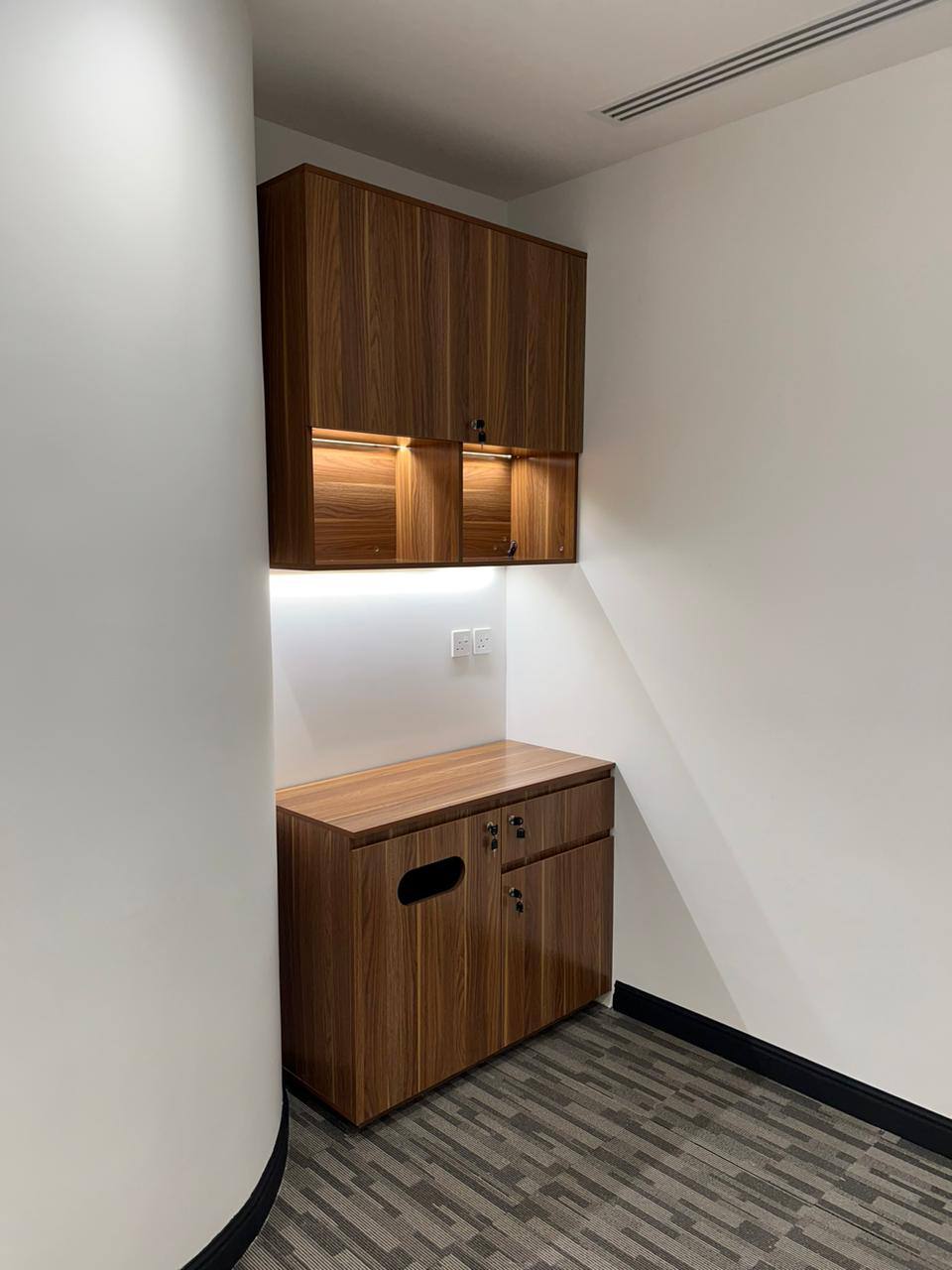 Design & Implementation of "iValue"  Office